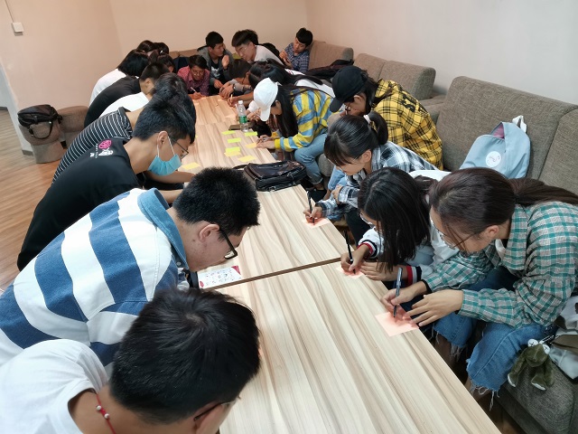 【完满班级】向2022年的自己致敬——软件1805班“向2022年的自己致敬”书写梦想活动