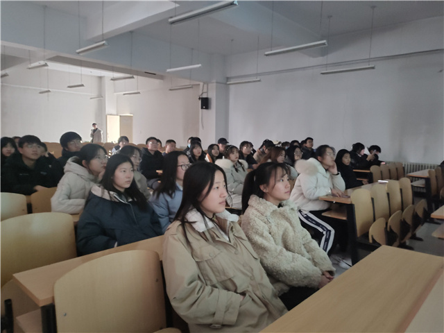 【情暖社区】暖心工程第484期:孝随影动 执笔写爱