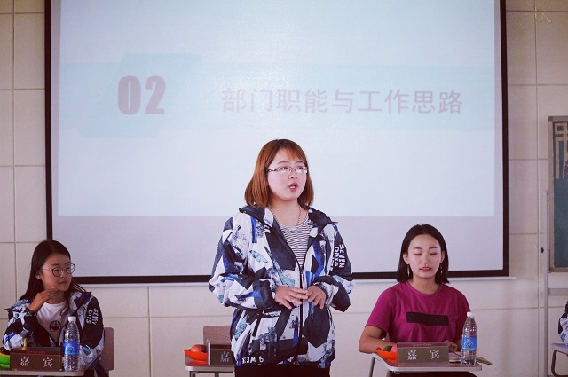 “直击对话” 宣传与视角汇聚——环科系举办新闻宣传交流分享会