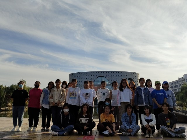 学长计划第1006期:生而有翼 不落尘埃——商务英语学院第149期“学长计划”之商英灿然“以传道之名 浮完满之风”