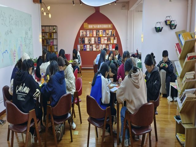 以吾少年意气 许国万里恒昌——商务英语学院十月完满团支部活动集锦