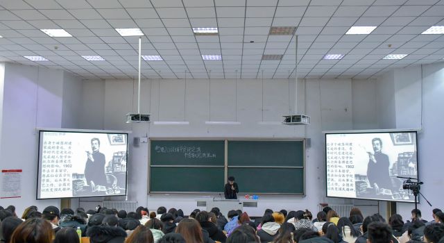 【辅导员说完满】书香飘完满 大咖传记读书报告会第二期 ——艺术传媒学院2020级辅导员说完满