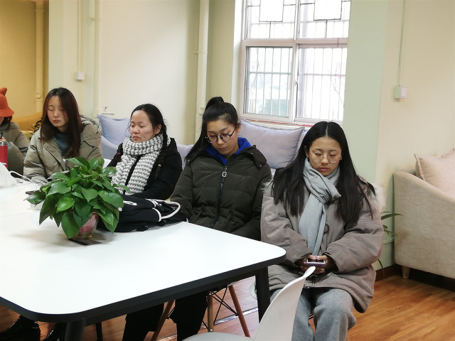 【完满班级】片片爱心 缕缕深情——外国语言文学系经贸1801班、涉外1801班12月完满班级活动