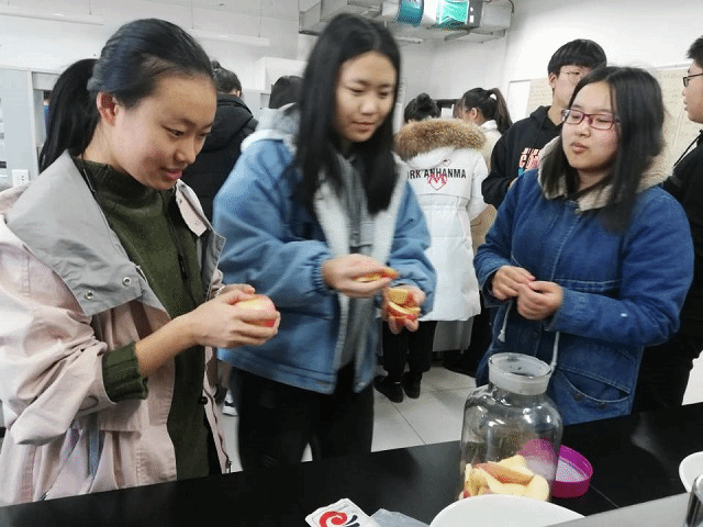 【社团快讯】酒玖果香 难忘无边——苹果酒酿造第二期