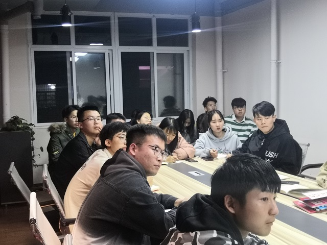 重温办学初心 凝聚力量再出发