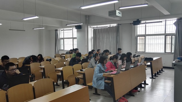 与科技携手 共绘大美信院——机电系photoshop培训活动