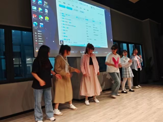 仲夏苦夜短 开轩纳微凉——智能工程学院五月完满团支部活动集锦(一)