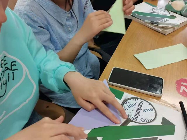 【完满班级】 绽放思想火花 共绘艺术人生——商务英语学院英语2002班、2005班、经贸2001班完满班级活动