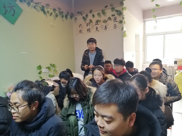 【完满班级】激情朗诵 分享我的最爱——计科1802班“中华传统节 你我共亲近”活动