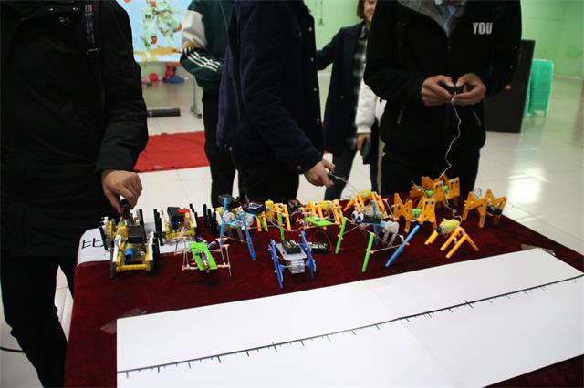 创新改变世界 科技把握航向──智能工程学院举办第二届Creator机器人大赛