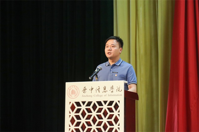 我校隆重举办十七届学生会主席团成员公开竞选大会