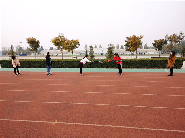 【完满班级】燃烧卡路里 汗水洒青春——淬炼商学院十月完满班级主题活动（七十一）