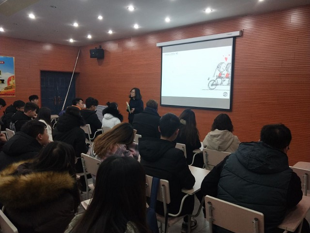 【辅导员说完满】烟花四盛 梦却阑珊——艺术传媒系2016级辅导员说完满之“你的理想在线吗”