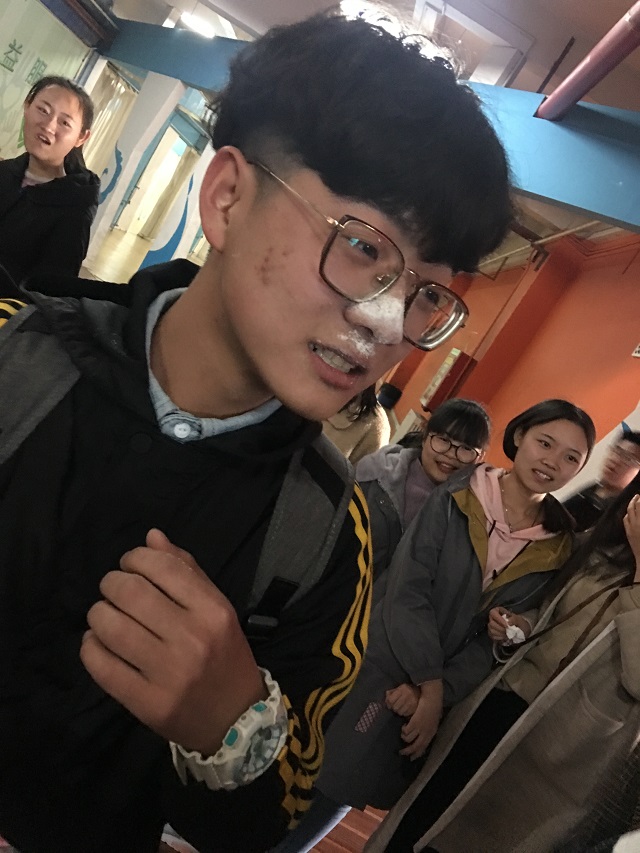 【完满班级】信院喜剧人——软件1805班“面粉面对面”创意主题活动