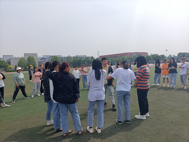 【完满班级】精诚团结 和衷共济——食品与环境学院生技2001班完满班级活动