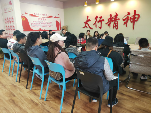 【完满班级】红色岁月抒情怀 欢声笑语展梦想——经济与管理学院十一月完满班级活动纪实（九）