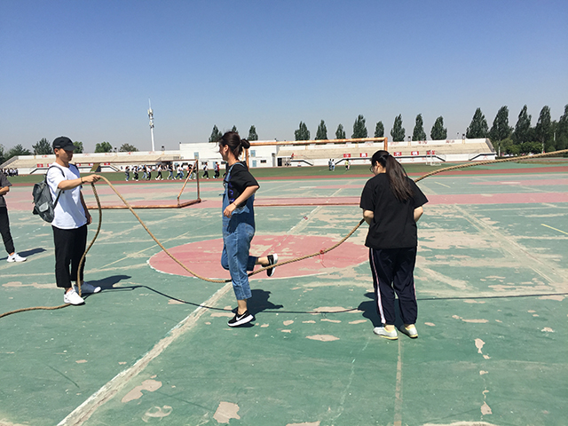 【完满班级】激情飞跃 团结进取——艺术传媒学院视觉1801班运动风采完满班级活动