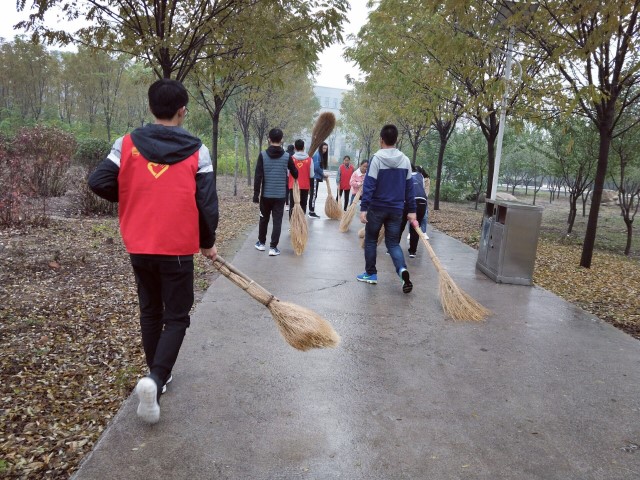 【完满班级】萧瑟寒风起 落叶遍地黄——信工系软件1705班举办完满班级活动