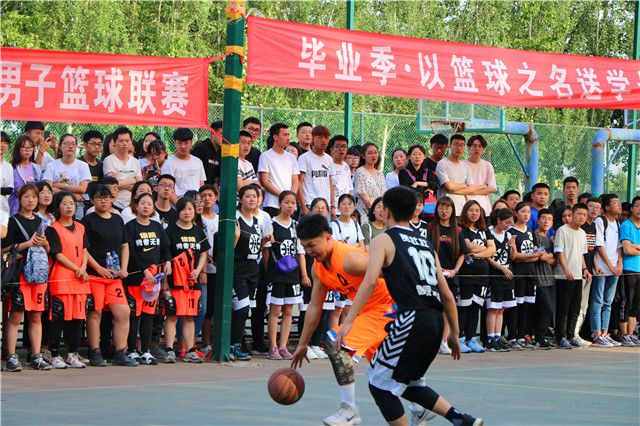 【毕业季】青春不散场 竞技无止境——2015级校运动队毕业生足球、篮球、排球比赛