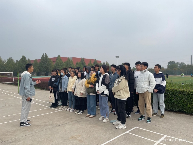 【完满班级】羽毛球争霸赛——大数据学院、信息工程学院计科2101班完满班级活动