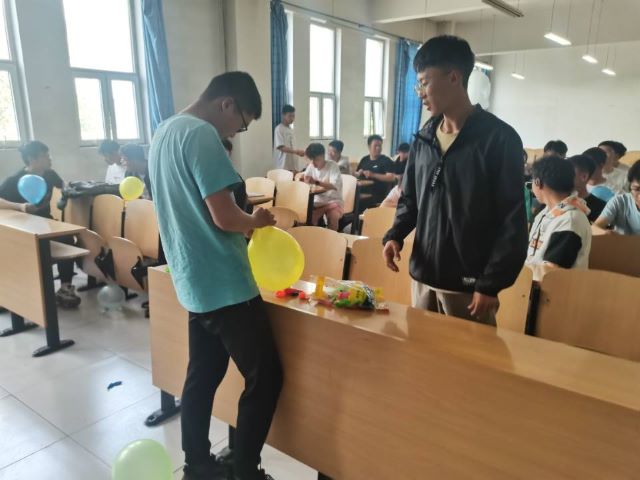 【主题团日活动】青春 如风一般自由——智能工程学院机制2002班团日活动