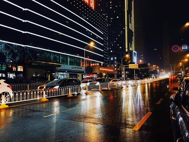 这个十一 与红旗相约在月圆中国——环科系举办“带着国旗去旅行”主题征文大赛