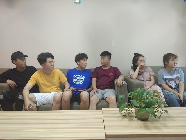 【完满班级】奇思妙想 新颖百出——艺术传媒学院环境设计1704班“天马行空 创意之名”故事接力完满班级活动