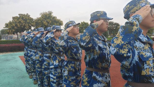 磨砺青春 升华自我——21级智院学子军训纪实