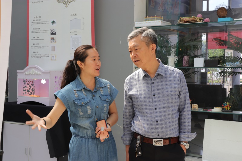 智能工程学院2018届工业设计毕业设计展成功举办