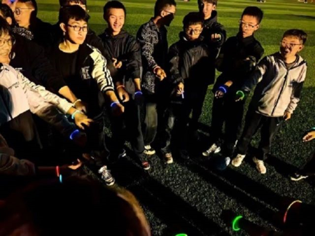十月亮点纷呈 新工科青年完满启程——大数据学院、信息工程学院十月完满团支部活动集锦(五)