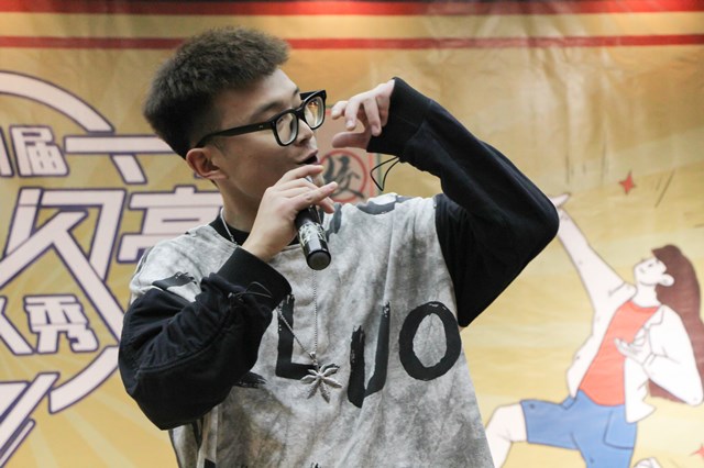 【达人秀】第八届“我最闪亮”信院达人秀十强专访：狂欢吧！达人