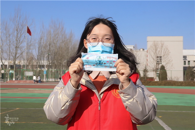 【情暖社区】市民课堂305期:双线联动 “罩”唤未来 志愿者创意开展