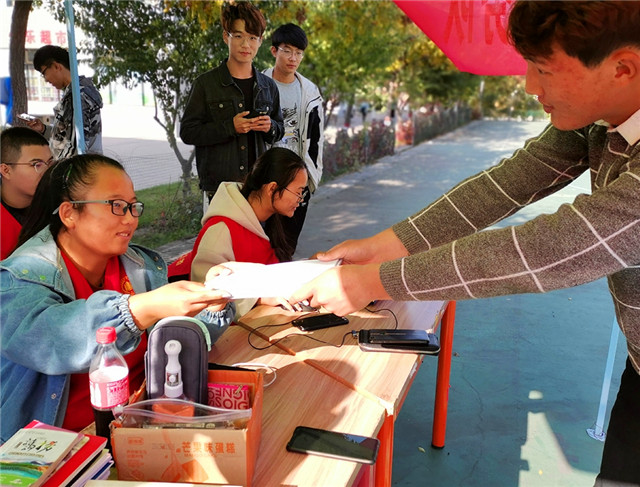 电商扶贫正当时 为爱捐献有所为——智能工程学院电商扶贫第二期