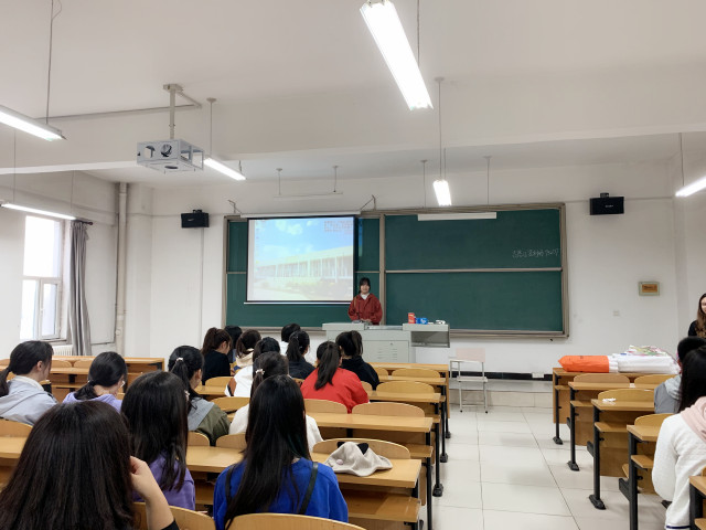 【完满班级】 传递爱心 人间温暖——外国语言文学系英语1807班、经贸1801班、涉外1801班