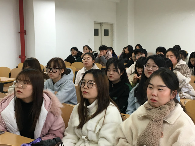 学长计划第802期：走近完满 走入社团——外语系第120期学长计划之教师导航