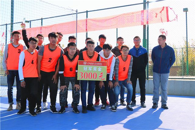 第六届“至强杯”排球联赛顺利举办