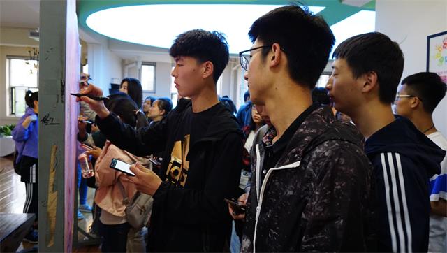 青春志 中国梦——大数据学院、信息工程学院开展红色革命主题座谈会