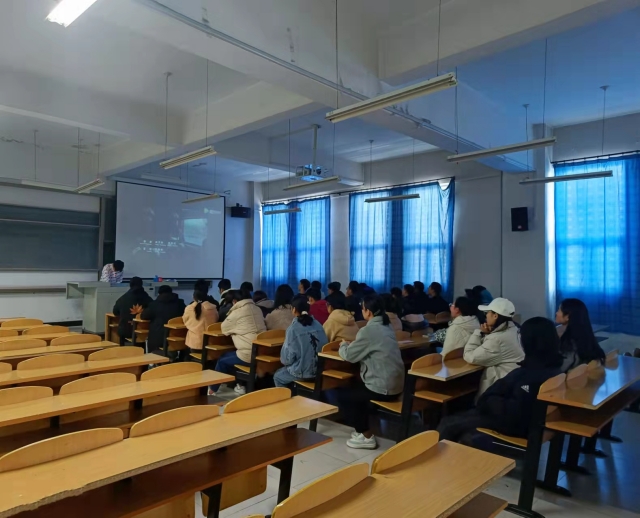 【完满班级】普及消防知识 增强防火观念——大数据学院、信息工程学院数据2102班完满班级活动