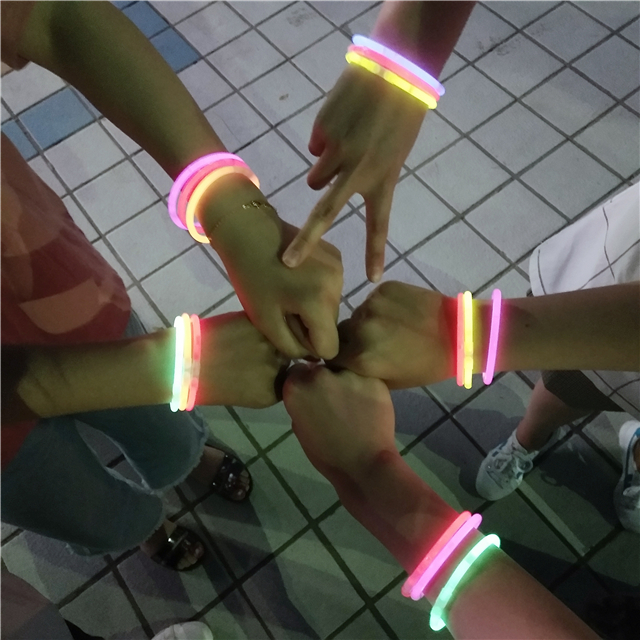 【完满班级】百舸争流 书写青春——淬炼商学院六月完满班级主题活动（四）