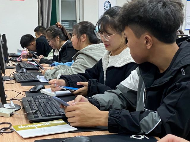 初为校媒人 感受图片与文字的魅力