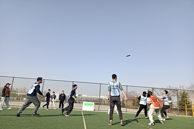 【社团快讯】以飞盘为重心 掷出新天地——“为飞盘运动而生”活动圆满落幕