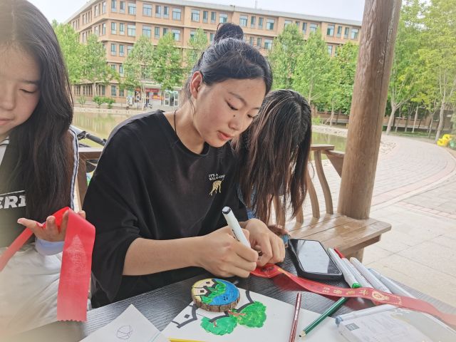 【完满团支部】留住春天 热拥盛夏——经济与管理学院经管2201班、金融2202班完满团支部活动