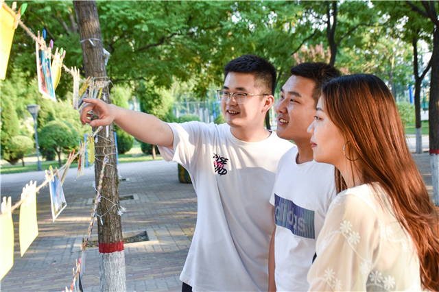 【毕业季】温情毕业季 情系明信片——大数据学院、信息工程学院“青春不散”记忆明信片活动