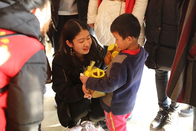 【完满班级】说不尽的雷锋情——暨经管1603班雷锋精神朗诵大赛三月完满班级活动