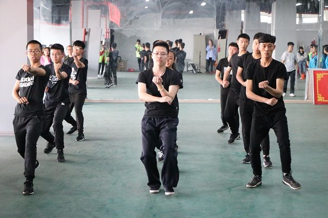 【信院力量·体联】怡人春之韵 健影乘风扬
