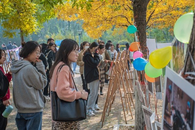 2021平遥国际摄影大展校内巡展开幕