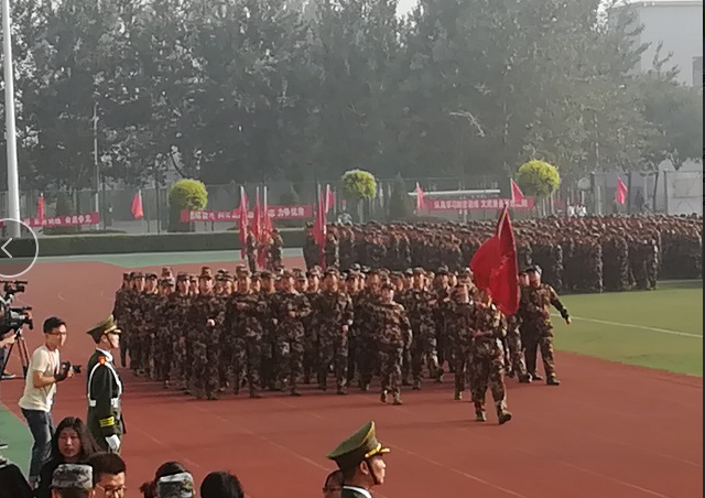 刻苦训练树新风 艰苦磨炼强意志——记信息学院2018级新生军训圆满结束