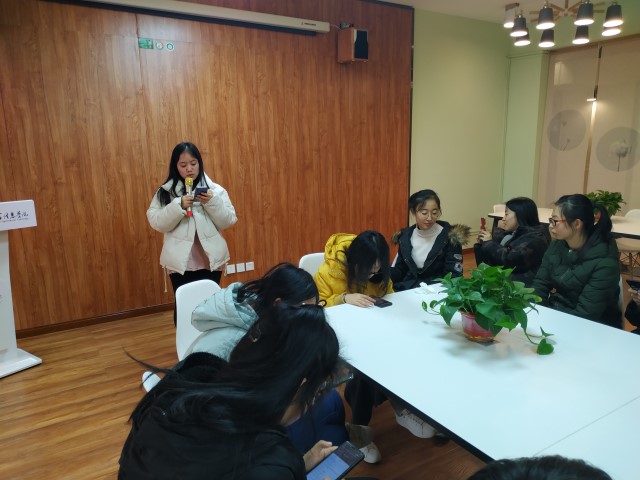 【完满班级】“艺”见钟情 “音”你而美——外国语言文学系英语1803班、1804班12月完满班级活动