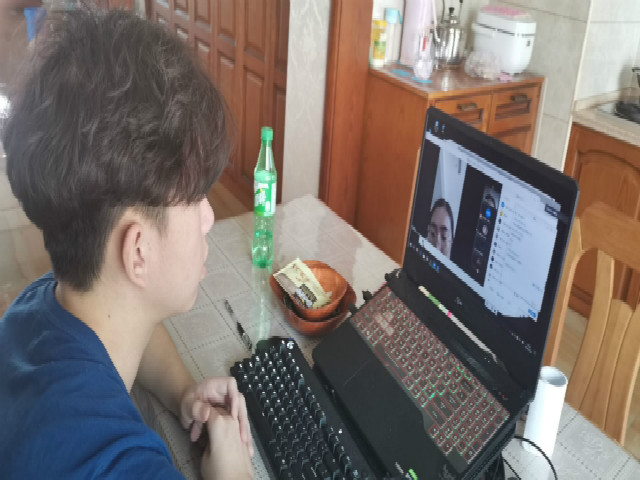 【辅导员说完满】走出象牙塔 抗“疫”在前线——经济与管理学院召开“年少‘疫’担当,热血‘毅’同行”主题年级会