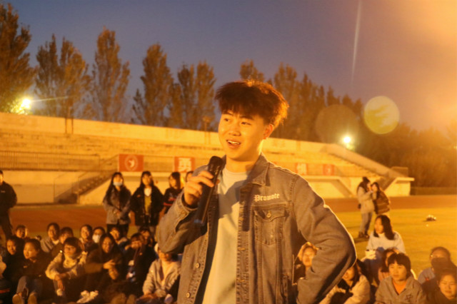 家乡的土地 无需雕琢的美丽画卷——外语系第八届“show”出家乡暨2020级新生破冰仪式